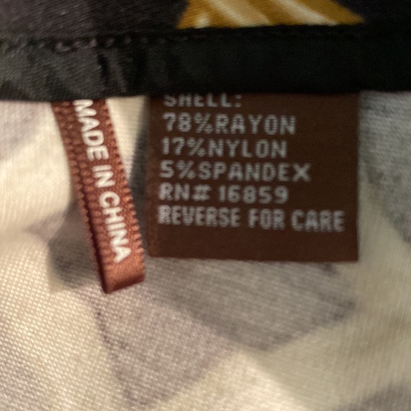 J. McLaughlin Black & Tan Bamboo Trellis Pencil Skirt - 2 - Picture 9 of 10